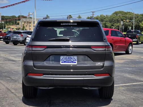 Baltic Gray Metallic Clearcoat 2026 Jeep Grand Cherokee Limited