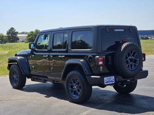 Black Clearcoat 2026 Jeep Wrangler 85th Anniversary