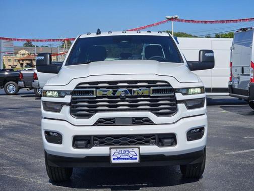 Bright White Clearcoat 2026 RAM 2500 Lone Star Crew Cab 4x4 6'4' Box