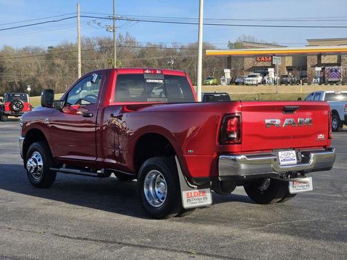 2026 RAM 3500 Tradesman Regular Cab 4x4 8' Box