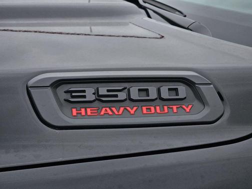 Diamond Black Crystal Pearlcoat 2026 RAM 3500 Tradesman Crew Cab 4x4 8' Box