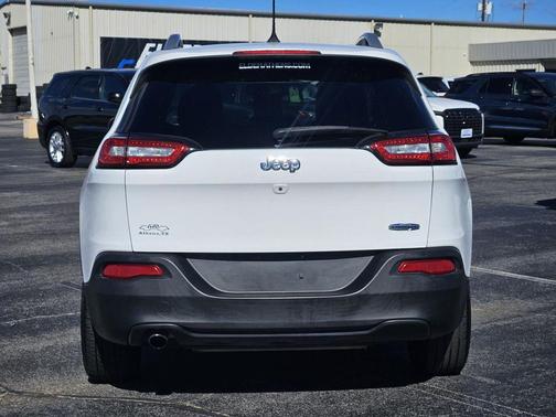 2018 Jeep Cherokee Latitude Plus