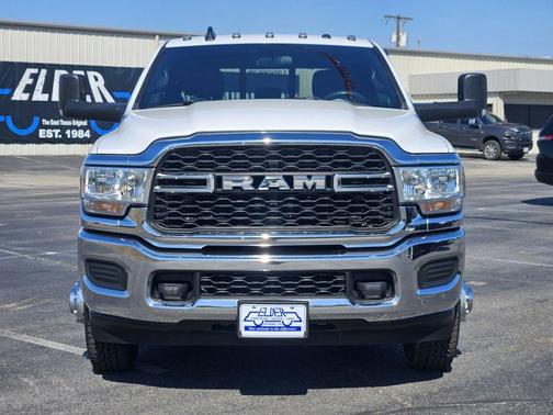 2021 RAM 3500 Tradesman Crew Cab 4x4 8' Box