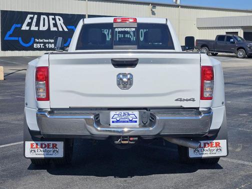 2021 RAM 3500 Tradesman Crew Cab 4x4 8' Box