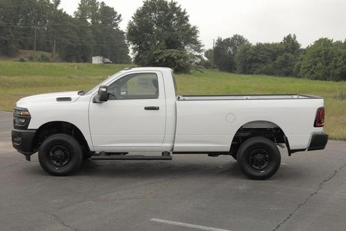 2025 RAM 2500 Tradesman Regular Cab 4x4 8' Box