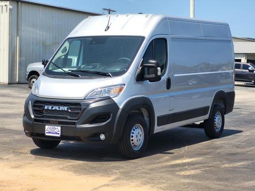 2025 RAM ProMaster 1500 Base