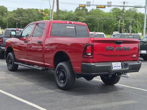 Molten Red Pearlcoat 2026 RAM 2500 Tradesman Crew Cab 4x4 6'4' Box