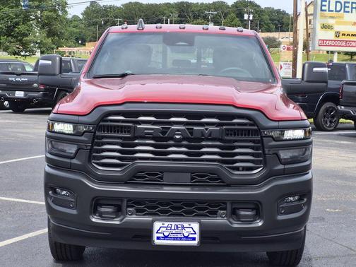 Molten Red Pearlcoat 2026 RAM 2500 Tradesman Crew Cab 4x4 6'4' Box