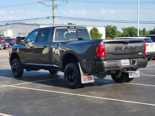 2025 RAM 3500 Lone Star Crew Cab 4x4 8' Box