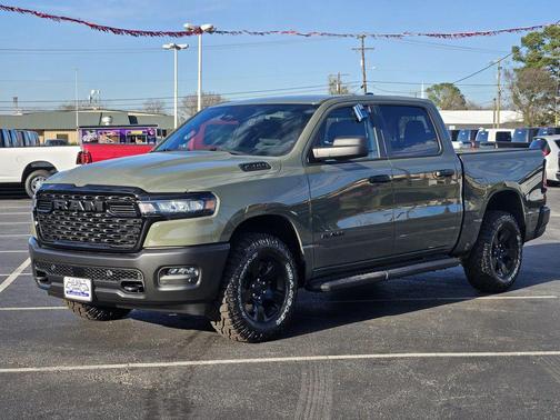 2026 RAM 1500 Warlock Crew Cab 4x4 5'7' Box