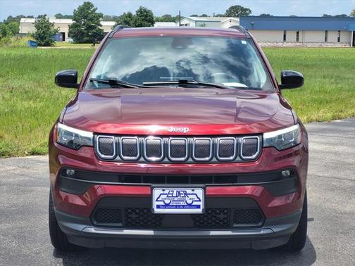 2022 Jeep Compass Latitude Lux