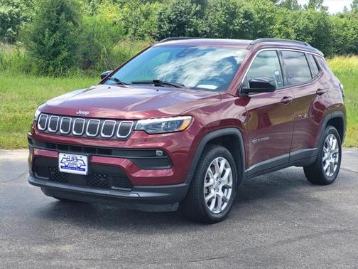 2022 Jeep Compass Latitude Lux