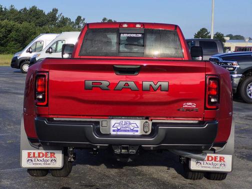 Molten Red Pearlcoat 2026 RAM 3500 Tradesman Crew Cab 4x4 8' Box