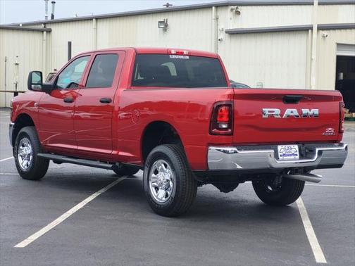 2025 RAM 2500 Tradesman Crew Cab 4x4 6'4' Box