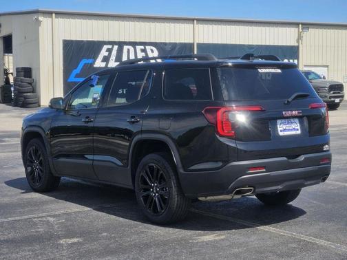 2023 GMC Acadia FWD SLT