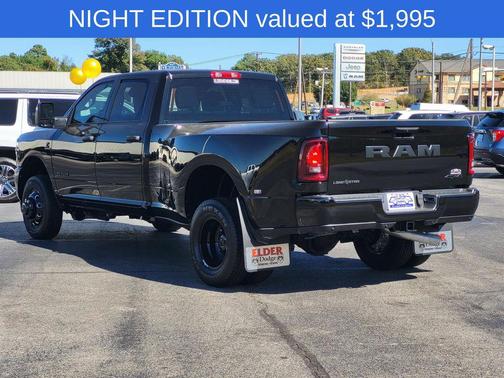 2025 RAM 3500 Lone Star Crew Cab 4x4 8' Box