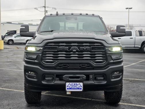 2026 RAM 2500 Tradesman Crew Cab 4x4 6'4' Box