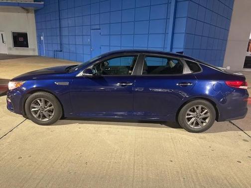 2020 Kia Optima LX