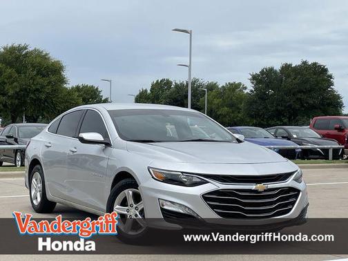 Silver Ice 2022 Chevrolet Malibu FWD LT