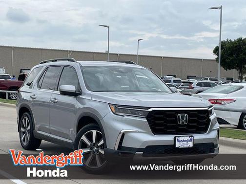 Green 2024 Honda Pilot Touring 8-Passenger