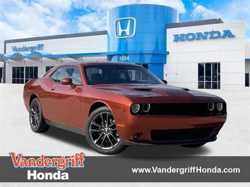 2022 Dodge Challenger SXT
