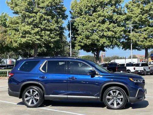 2025 Honda Pilot Touring 8-Passenger