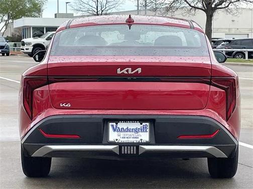 2025 Kia K4 LXS