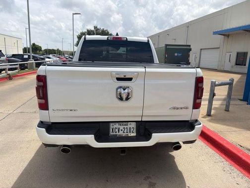 Ivory White Tri-Coat Pearlcoat 2020 RAM 1500 Limited