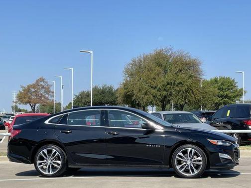 Mosaic Black 2023 Chevrolet Malibu FWD 2LT