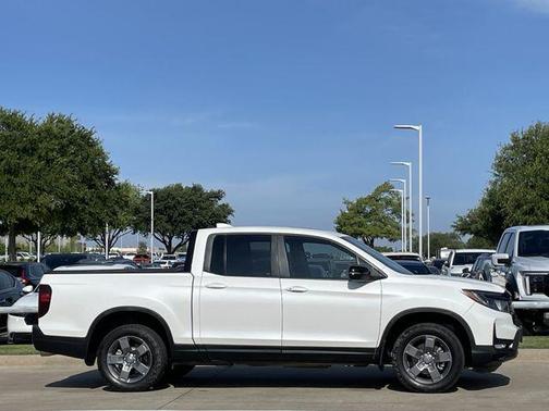 Platinum White Pearl 2024 Honda Ridgeline TrailSport