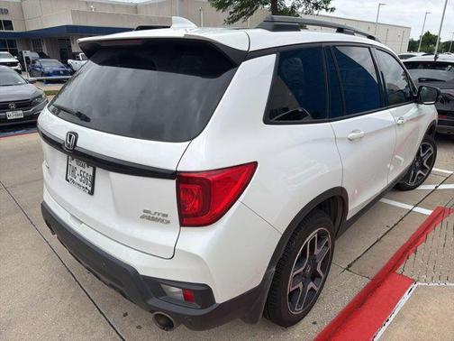 Platinum White Pearl 2023 Honda Passport AWD Elite