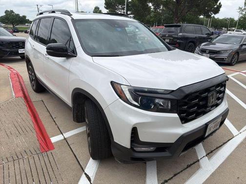 Platinum White Pearl 2023 Honda Passport AWD Elite