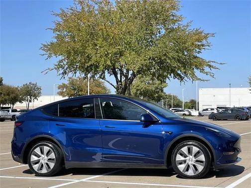 2024 Tesla Model Y Long Range Dual Motor All-Wheel Drive