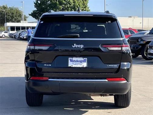 2023 Jeep Grand Cherokee L Laredo