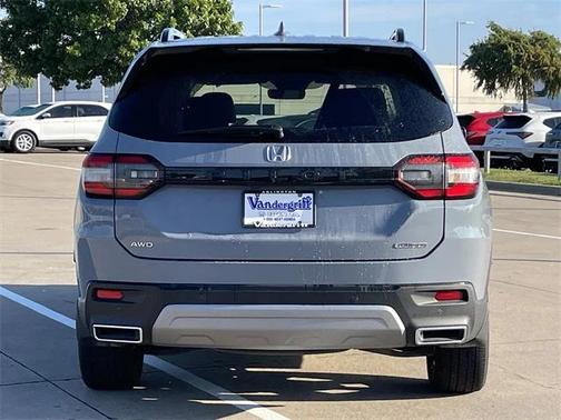 2024 Honda Pilot Touring 8-Passenger