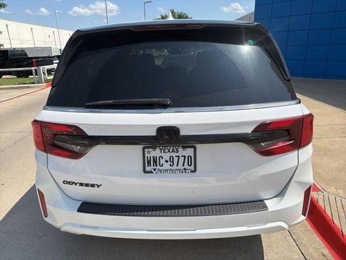 Platinum White Pearl 2025 Honda Odyssey EX-L