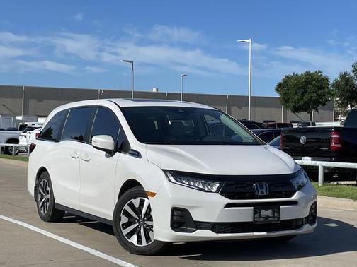Platinum White Pearl 2025 Honda Odyssey EX-L
