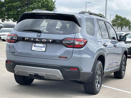 Gray 2026 Honda Pilot TrailSport