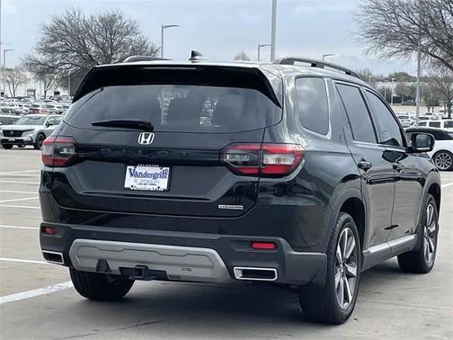 2024 Honda Pilot Touring 8-Passenger