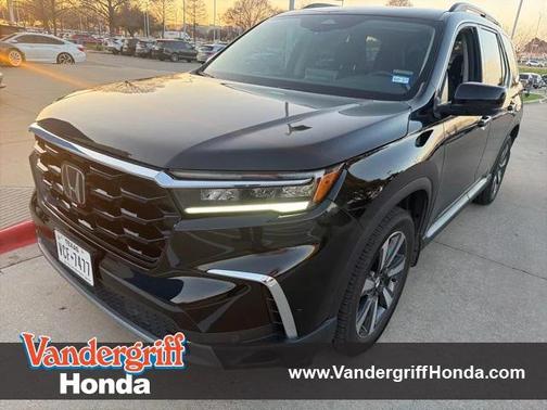 2024 Honda Pilot Touring 8-Passenger