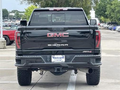 2024 GMC Sierra 2500 AT4