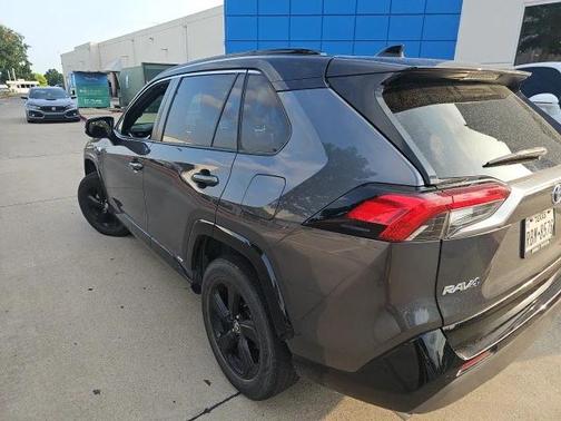 2021 Toyota RAV4 Hybrid SE