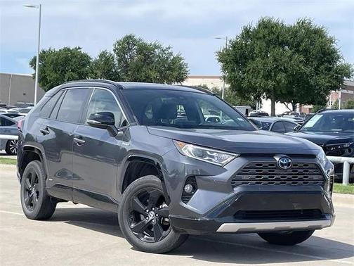 2021 Toyota RAV4 Hybrid SE