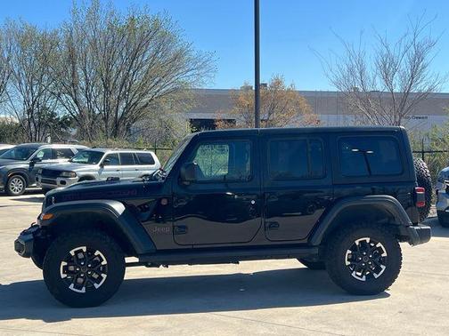 Black Clearcoat 2025 Jeep Wrangler Rubicon