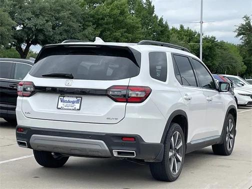 2023 Honda Pilot AWD Elite