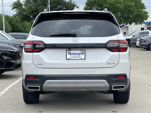 2023 Honda Pilot AWD Elite