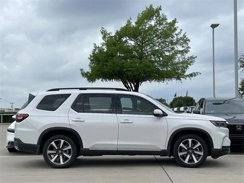 2023 Honda Pilot AWD Elite