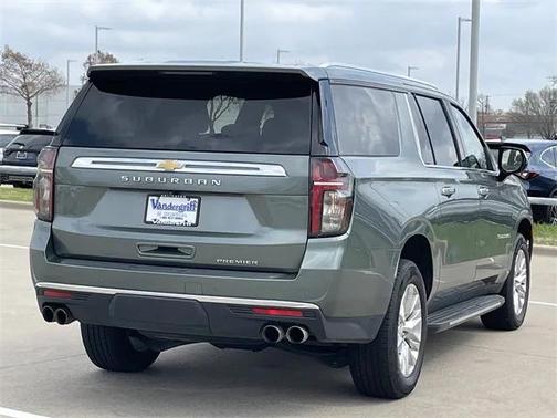 2023 Chevrolet Suburban Premier