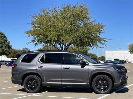 2025 Honda Pilot Touring 8-Passenger