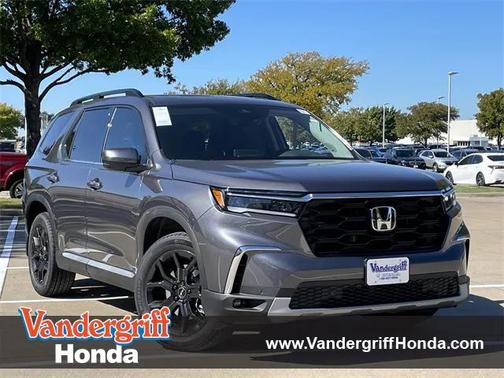 2025 Honda Pilot Touring 8-Passenger